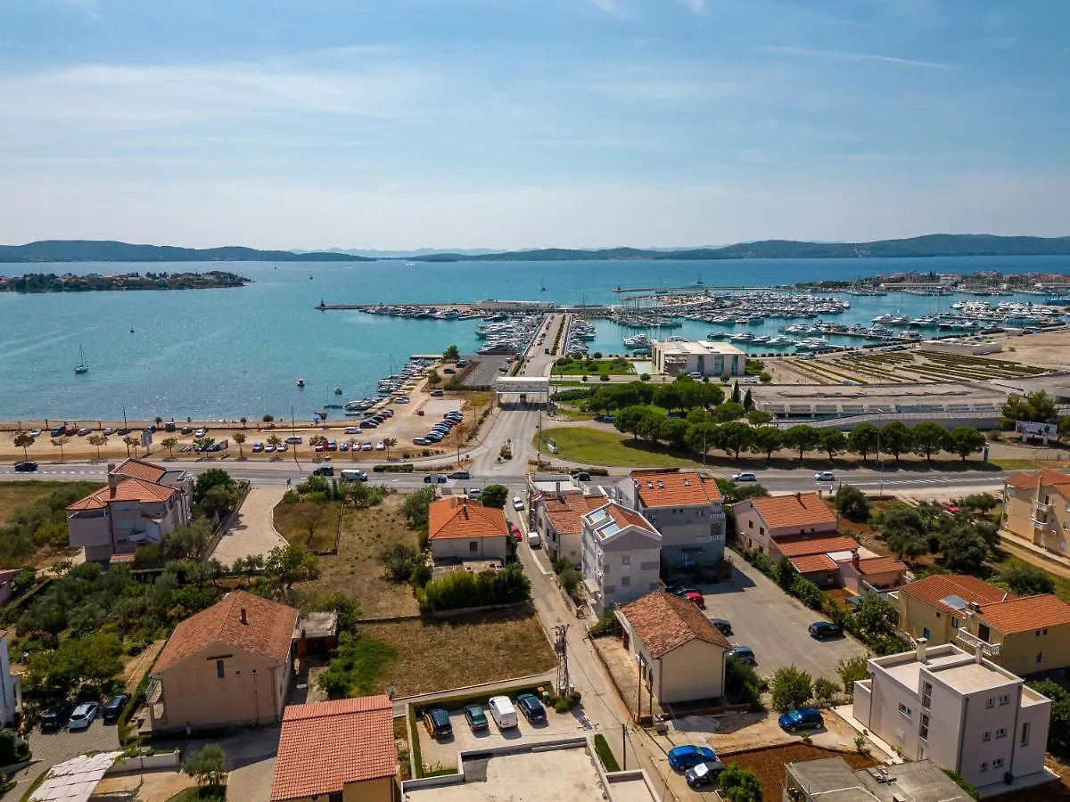 Apartments Niko Sukošan